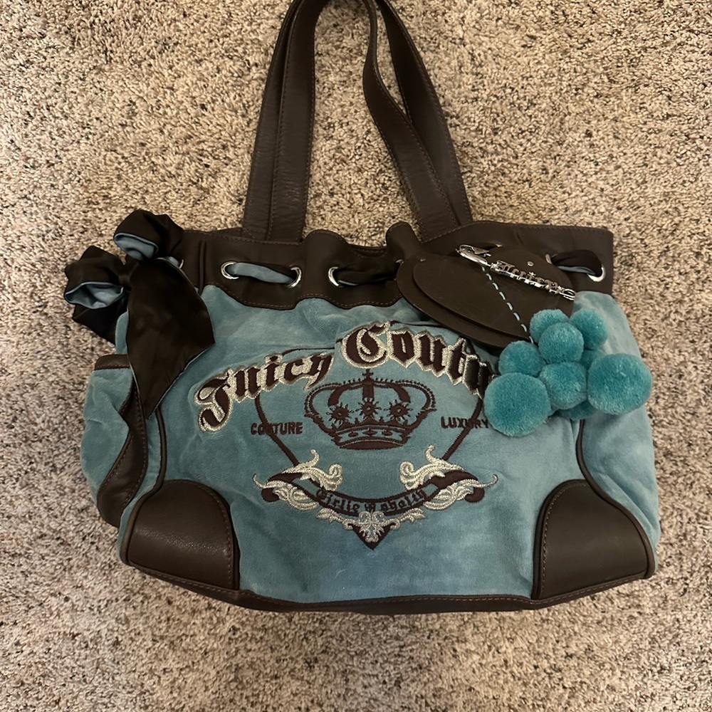 Juicy couture daydreamer velvet tote